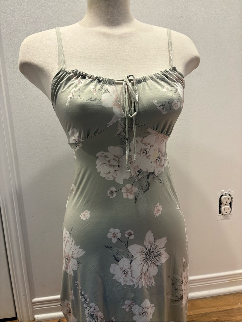 La Vie En Rose Sage Green Floral Slip